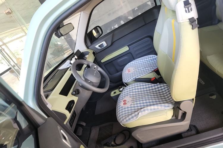 Used Geely Galaxy Panda 2023 Panda Mini 200km Endurance Bear Left Front Seat