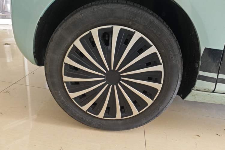 Used Geely Galaxy Panda 2023 Panda Mini 200km Dynamic Bear Left Front Wheel Hub