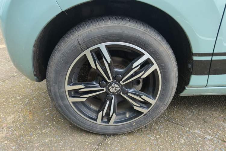 Used Geely Galaxy Panda 2023 Panda Mini 200km Dynamic Bear Left Front Wheel Hub