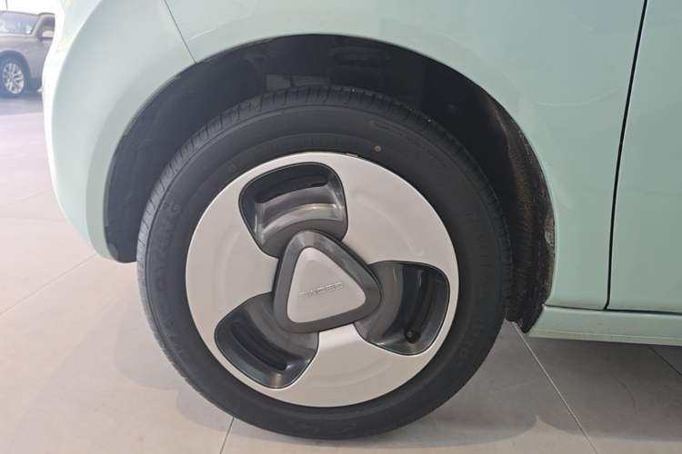 Used Geely Galaxy Panda 2023 Panda Mini New Year Edition Treasure Bear Left Front Wheel Hub