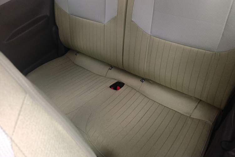 Used Geely Galaxy Panda 2023 Panda Mini 200km Endurance Bear Left Rear Seat