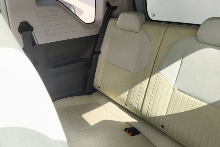 Used Geely Galaxy Panda 2023 Panda Mini 120km Cute Bear Left Rear Seat