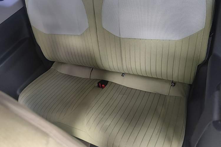 Used Geely Galaxy Panda 2023 Panda Mini 200km Endurance Bear Left Rear Seat