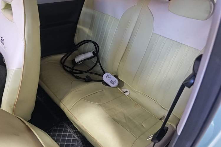 Used Geely Galaxy Panda 2023 Panda Mini 120km Cute Bear Left Rear Seat