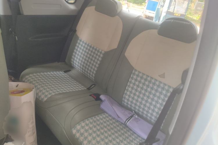 Used Geely Galaxy Panda 2023 Panda Mini 200km Endurance Bear Left Rear Seat