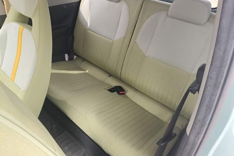 Used Geely Galaxy Panda 2023 Panda Mini 200km Endurance Bear Left Rear Seat