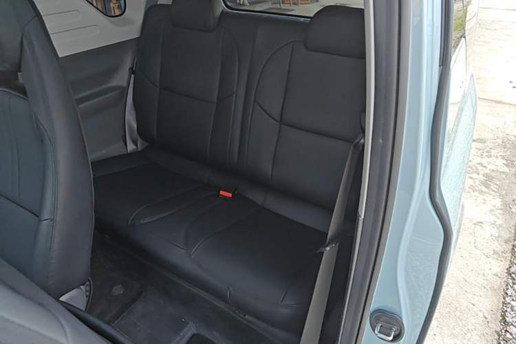 Used Geely Galaxy Panda 2023 Panda Mini 200km Dynamic Bear Left Rear Seat