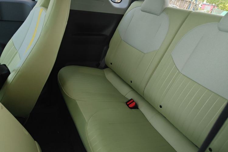 Used Geely Galaxy Panda 2023 Panda Mini 200km Endurance Bear Left Rear Seat