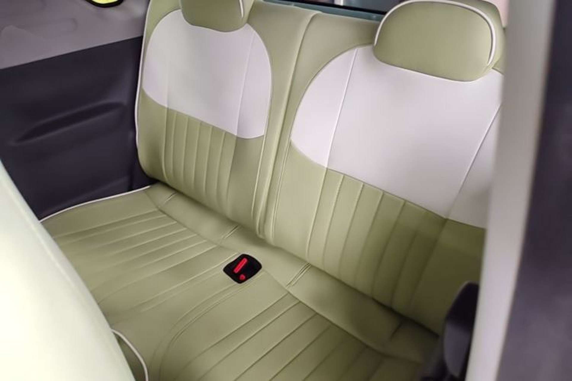 Used Geely Galaxy Panda 2023 Panda Mini 200km Endurance Bear Left Rear Seat