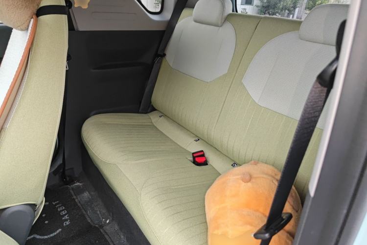 Used Geely Galaxy Panda 2023 Panda Mini 200km Endurance Bear Left Rear Seat