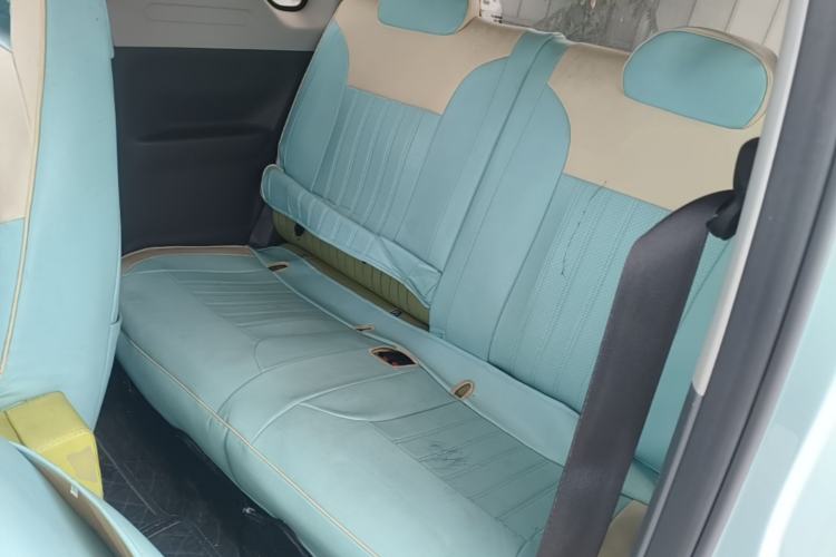 Used Geely Galaxy Panda 2023 Panda Mini 200km Endurance Bear Left Rear Seat