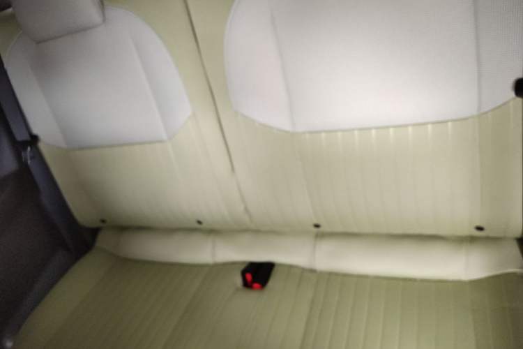 Used Geely Galaxy Panda 2023 Panda Mini 200km Endurance Bear Left Rear Seat