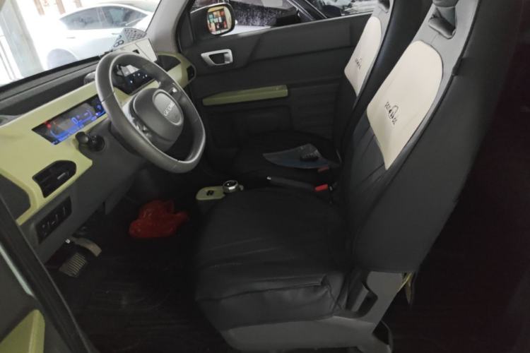 Used Geely Galaxy Panda 2023 Panda Mini 200km Endurance Bear Left Rear Seat