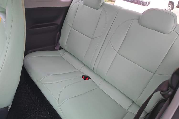 Used Geely Galaxy Panda 2023 Panda Mini 200km Endurance Bear Left Rear Seat