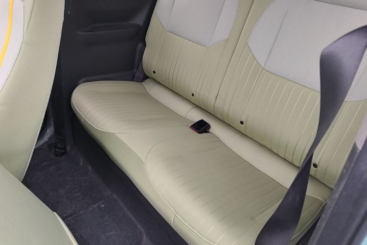 Used Geely Galaxy Panda 2023 Panda Mini 200km Endurance Bear Left Rear Seat