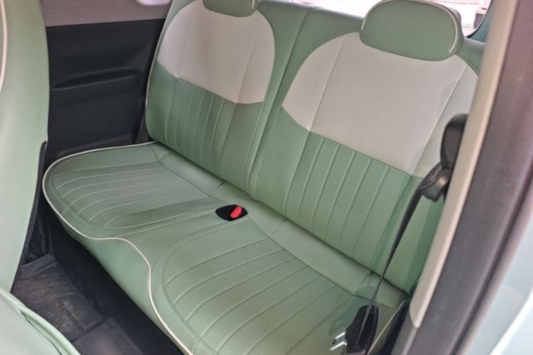 Used Geely Galaxy Panda 2023 Panda Mini 200km Endurance Bear Left Rear Seat