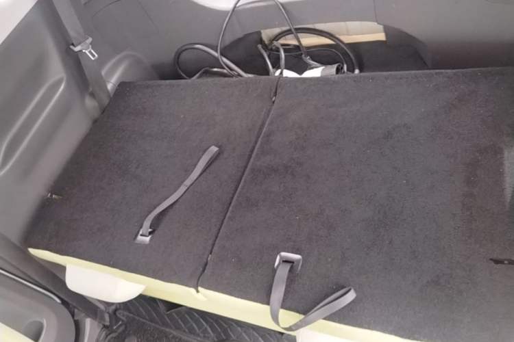 Used Geely Galaxy Panda 2023 Panda Mini 200km Endurance Bear Left Rear Seat