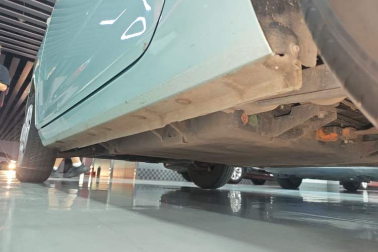 Used Geely Galaxy Panda 2023 Panda Mini 200km Endurance Bear Left Side Sill