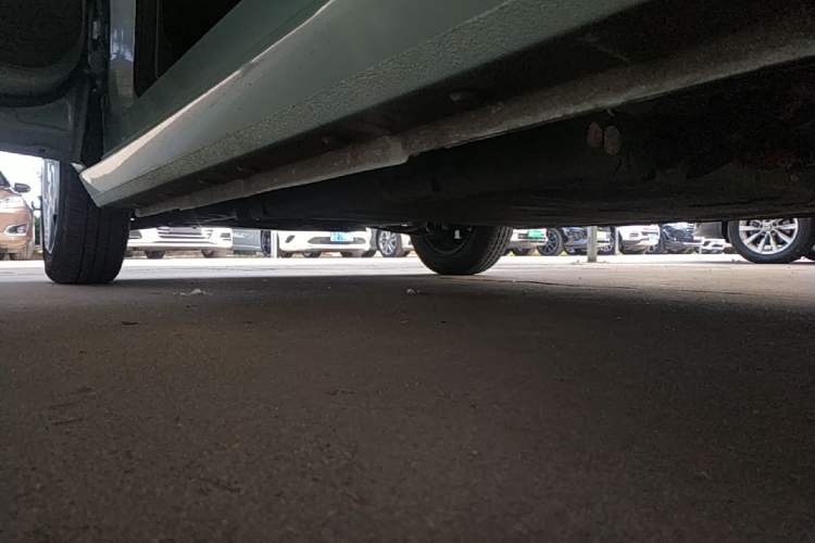 Used Geely Galaxy Panda 2023 Panda Mini 200km Endurance Bear Left Side Sill