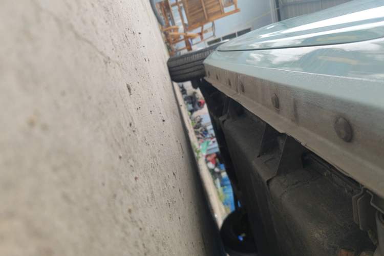 Used Geely Galaxy Panda 2023 Panda Mini 200km Endurance Bear Left Side Sill