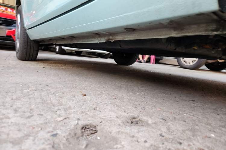 Used Geely Galaxy Panda 2023 Panda Mini 200km Endurance Bear Left Side Sill