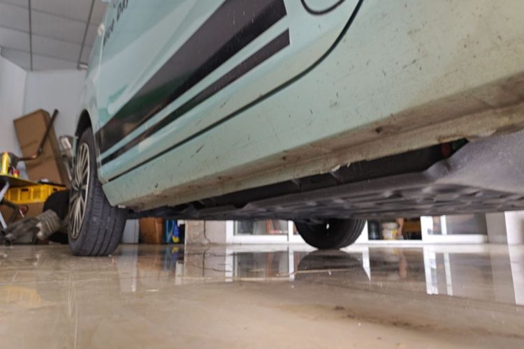 Used Geely Galaxy Panda 2023 Panda Mini 200km Dynamic Bear Left Side Sill