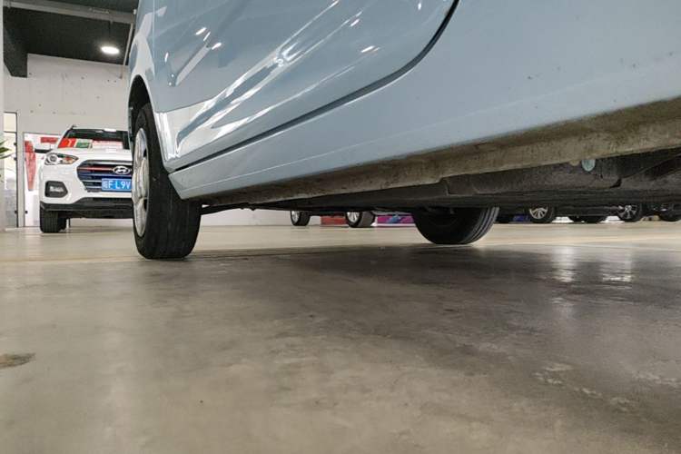 Used Geely Galaxy Panda 2023 Panda Mini 200km Endurance Bear Left Side Sill