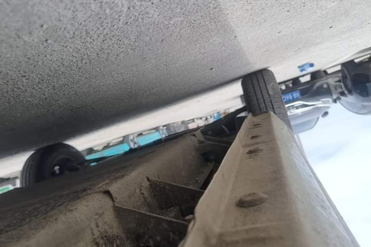 Used Geely Galaxy Panda 2023 Panda Mini 200km Endurance Bear Left Side Sill