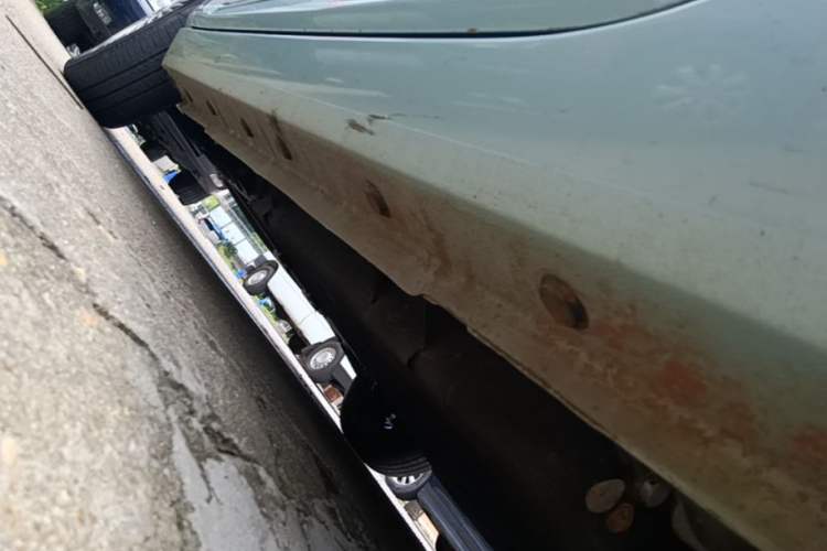 Used Geely Galaxy Panda 2023 Panda Mini 200km Endurance Bear Left Side Sill