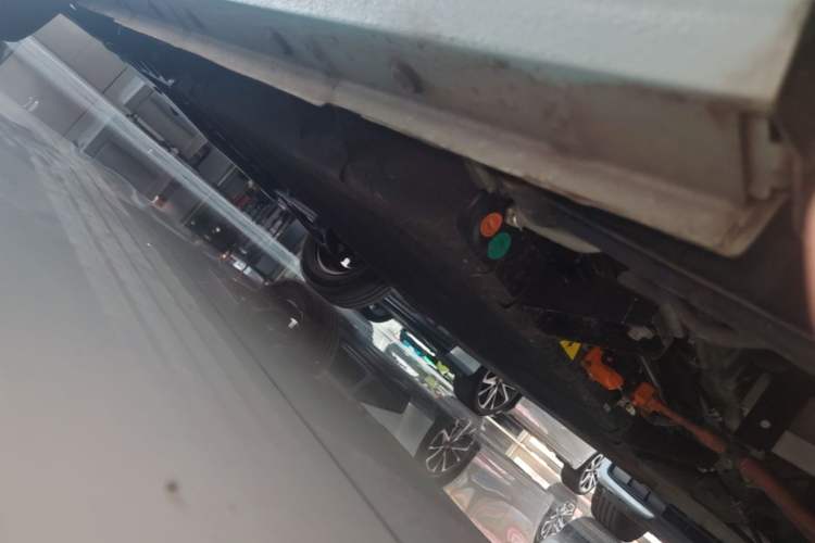 Used Geely Galaxy Panda 2023 Panda Mini 200km Endurance Bear Left Side Sill