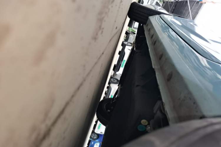Used Geely Galaxy Panda 2023 Panda Mini 200km Endurance Bear Left Side Sill