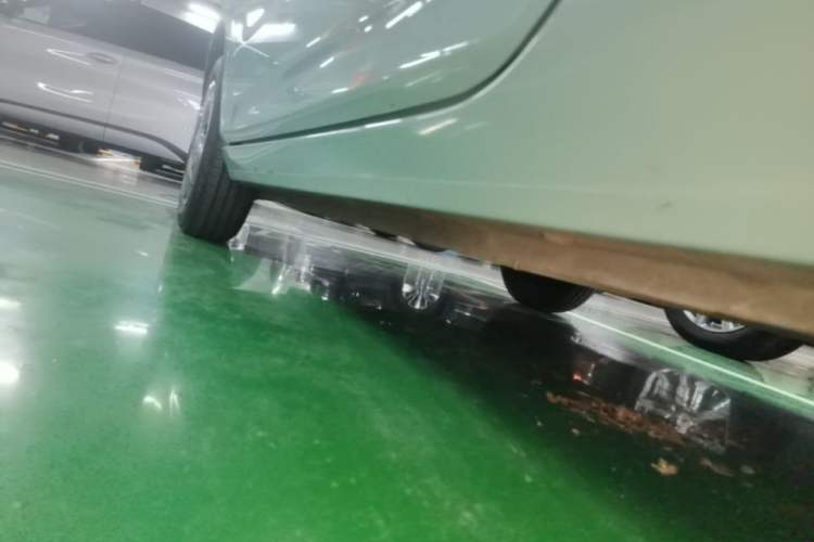 Used Geely Galaxy Panda 2023 Panda Mini 120km Super Cute Bear Left Side Sill