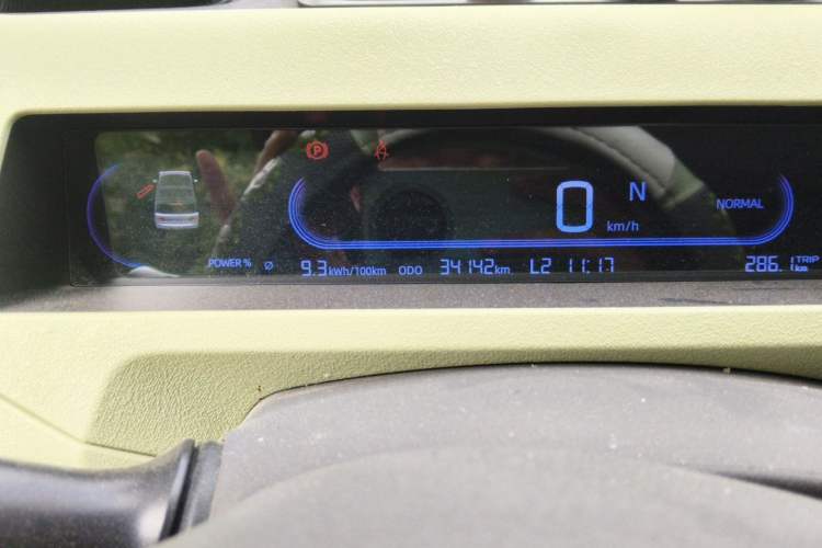 Used Geely Galaxy Panda 2023 Panda Mini 200km Endurance Bear Odometer Close Up