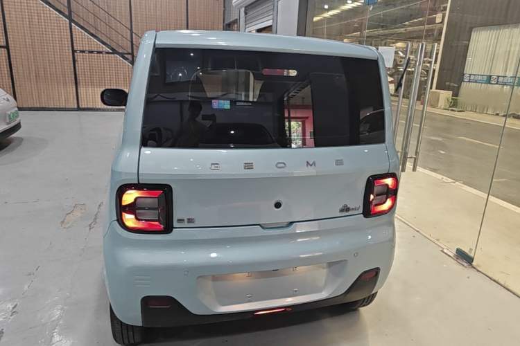 Used Geely Galaxy Panda 2023 Panda Mini 200km Endurance Bear Rear