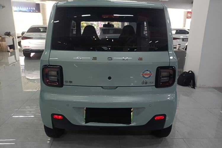 Used Geely Galaxy Panda 2023 Panda Mini 200km Endurance Bear Rear