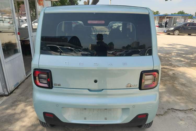 Used Geely Galaxy Panda 2023 Panda Mini 200km Dynamic Bear Rear
