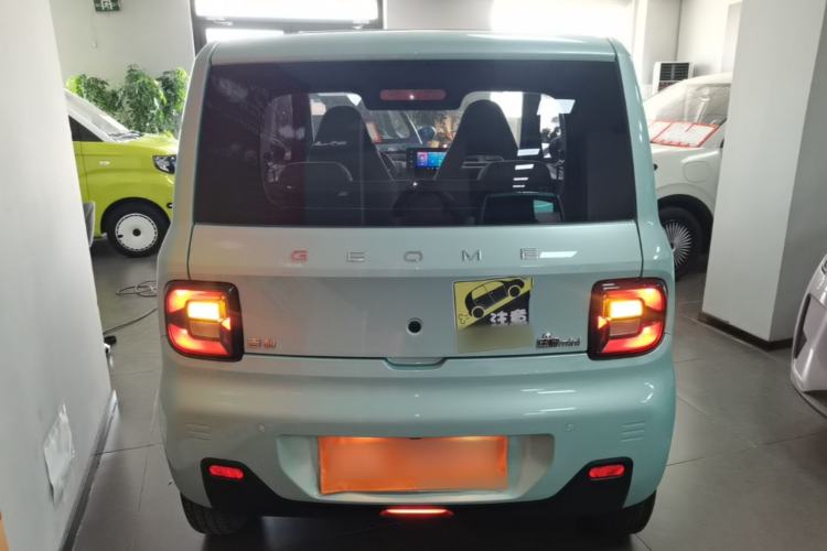 Used Geely Galaxy Panda 2023 Panda Mini 200km Endurance Bear Rear