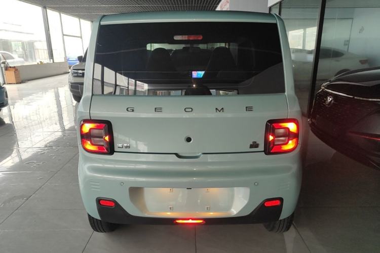 Used Geely Galaxy Panda 2023 Panda Mini 200km Dynamic Bear Rear