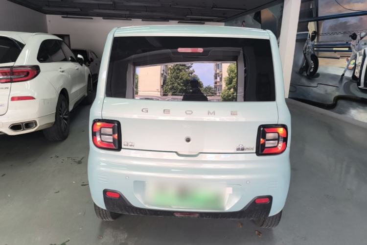 Used Geely Galaxy Panda 2023 Panda Mini 200km Endurance Bear Rear