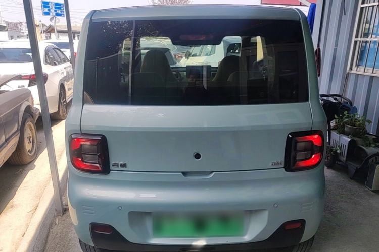 Used Geely Galaxy Panda 2023 Panda Mini 200km Dynamic Bear Rear