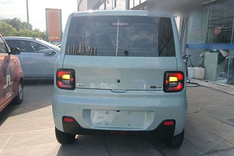 Used Geely Galaxy Panda 2023 Panda Mini 200km Dynamic Bear Rear