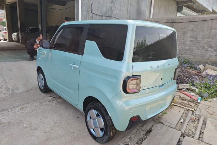 Used Geely Galaxy Panda 2023 Panda Mini 120km Super Cute Bear Rear Left 45 Deg