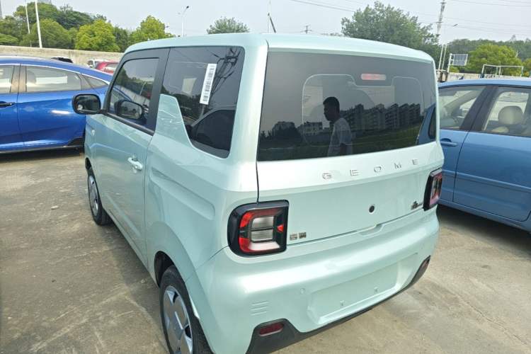 Used Geely Galaxy Panda 2023 Panda Mini 200km Endurance Bear Rear Left 45 Deg