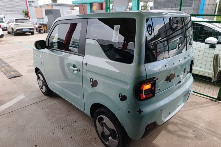 Used Geely Galaxy Panda 2023 Panda Mini 200km Dynamic Bear Rear Left 45 Deg