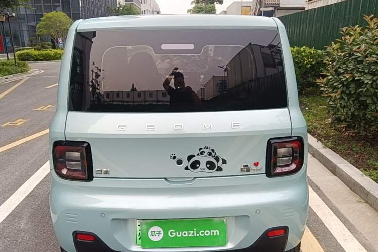 Used Geely Galaxy Panda 2023 Panda Mini 200km Endurance Bear Rear