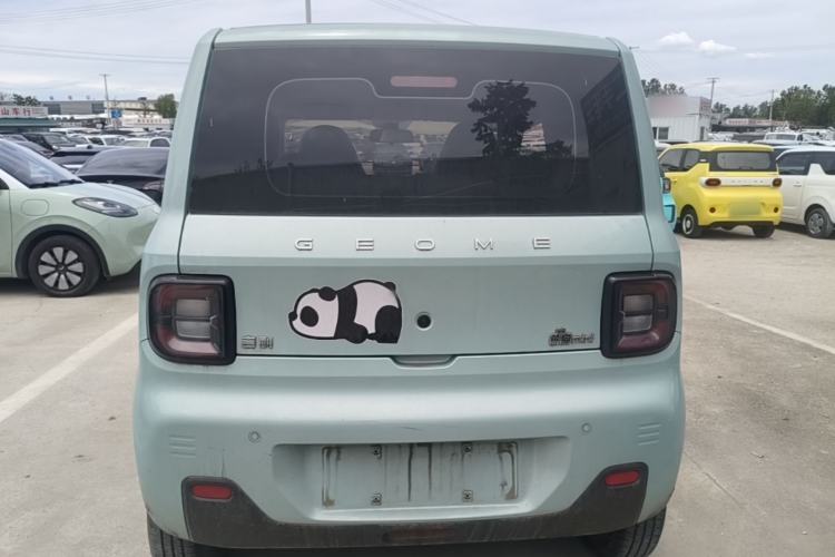 Used Geely Galaxy Panda 2023 Panda Mini 200km Endurance Bear Rear
