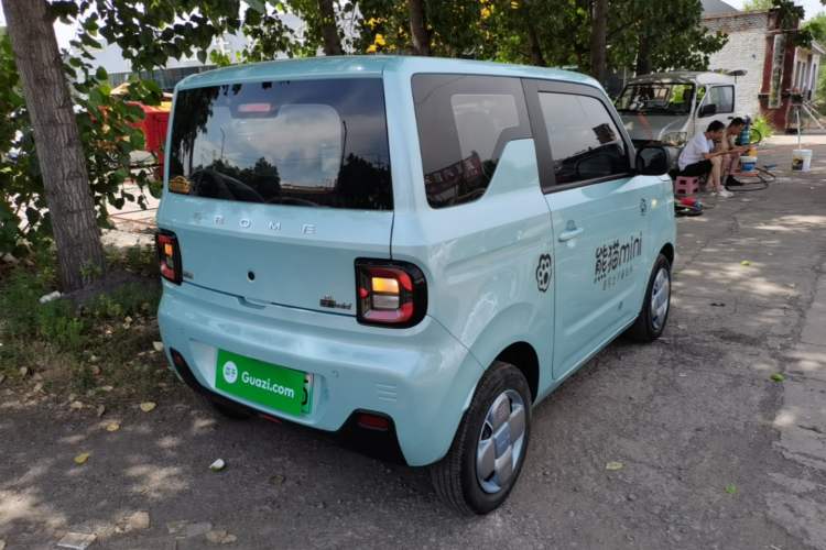Used Geely Galaxy Panda 2023 Panda Mini 200km Endurance Bear Rear Right 45 Deg