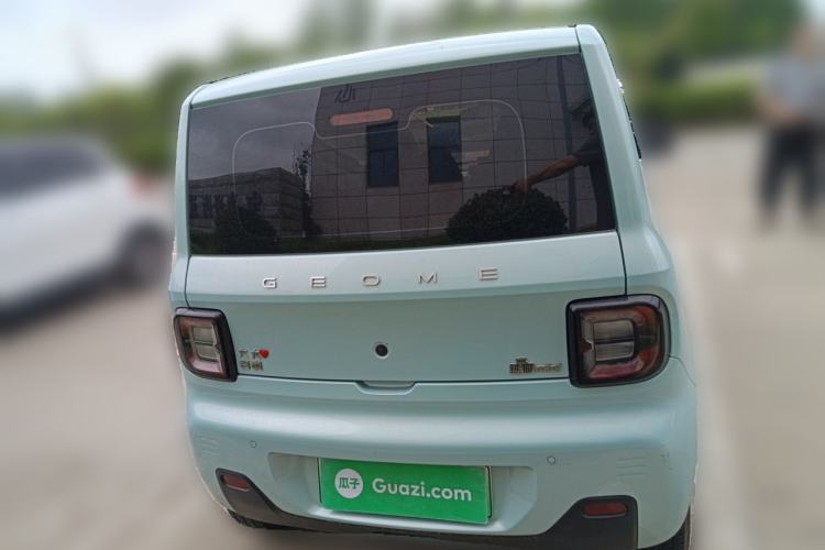 Used Geely Galaxy Panda 2023 Panda Mini 200km Endurance Bear Rear
