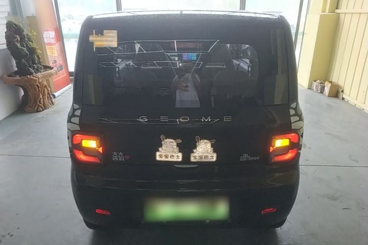 Used Geely Galaxy Panda 2023 Panda Mini 200km Endurance Bear Rear