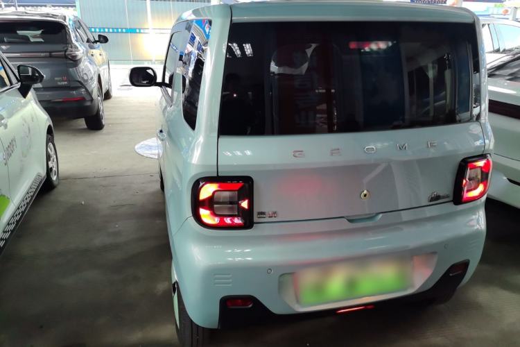 Used Geely Galaxy Panda 2023 Panda Mini 200km Endurance Bear Rear